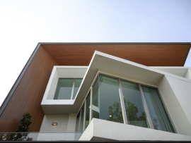 Corner fix window